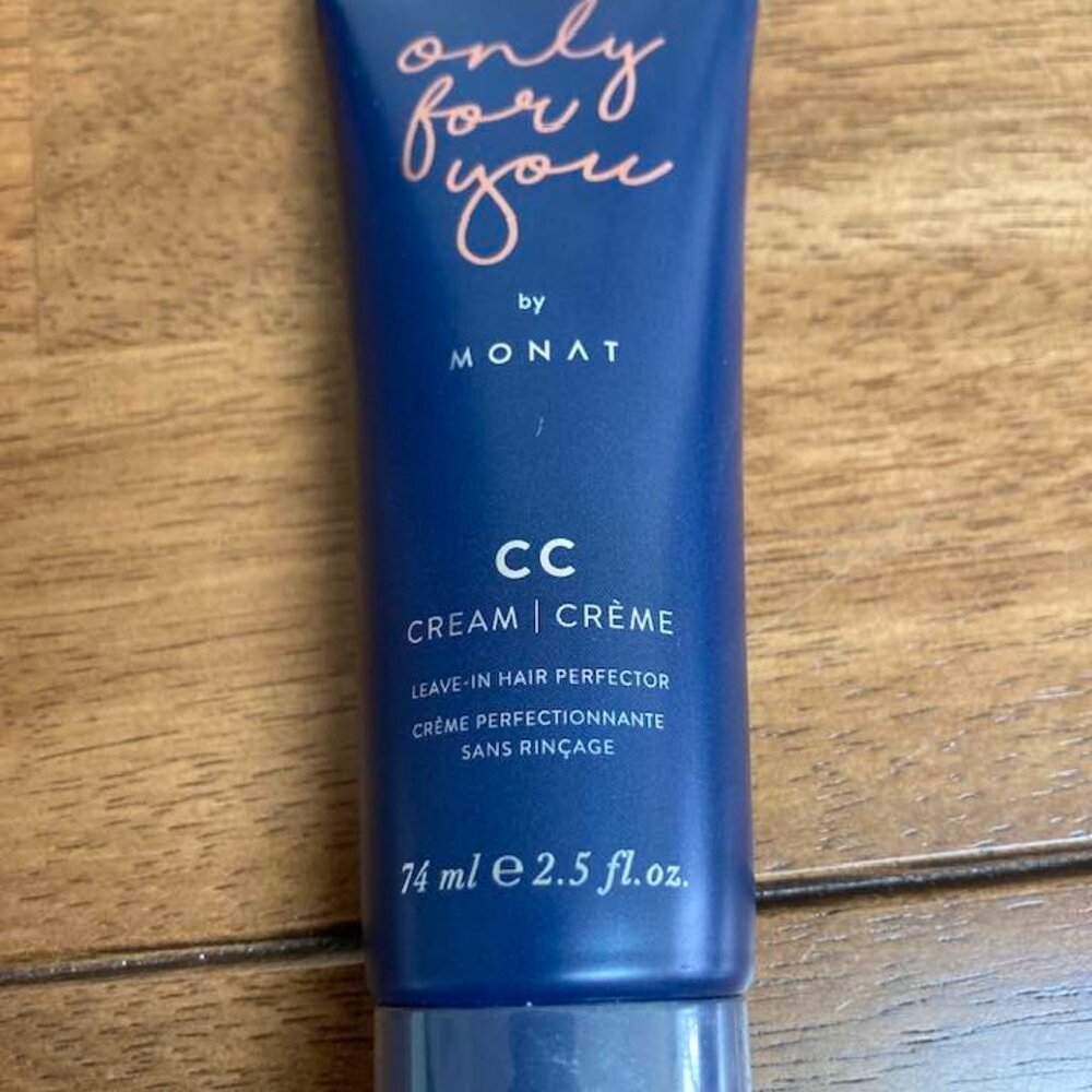 MONAT  LEAVE IN HAIR PERFECTOR NEW FACTORY SEALED